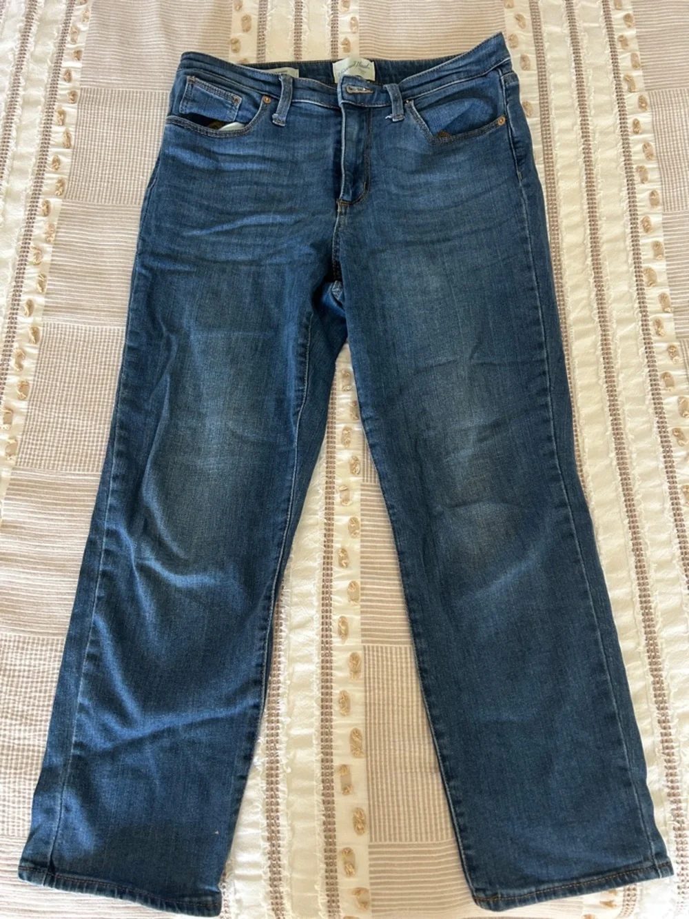 Universal Thread Jeans - Picture 1 of 2